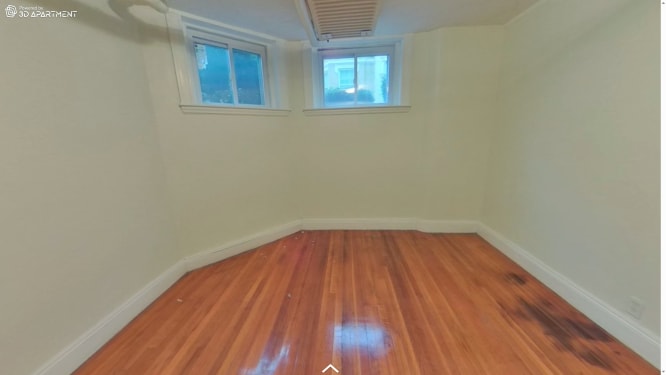 Building Photo - 44 Maple St