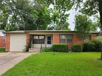 Building Photo - 3023 Gus Thomasson Rd