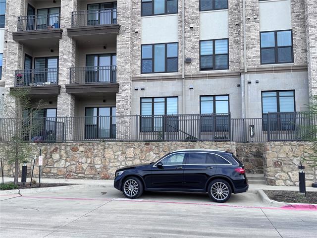 Building Photo - 2700 Old Denton Rd