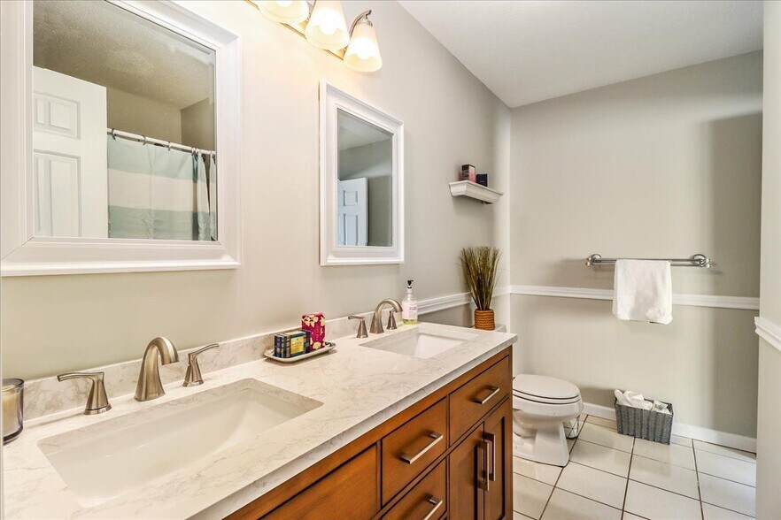 Tile floor and tub and shower plus a extra closet - 20 Raymond Plz