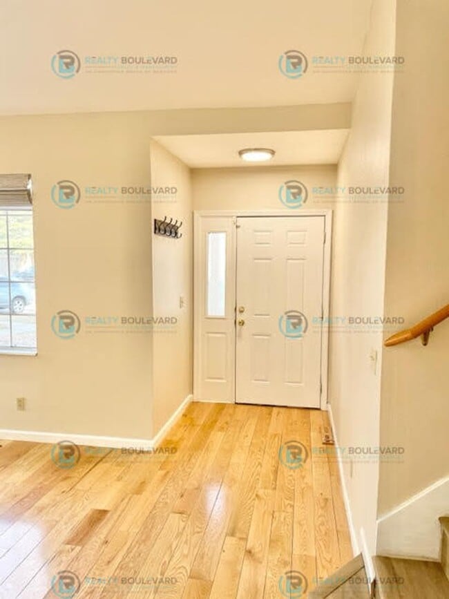 Building Photo - Well-Appointed 4BR Home with Open Floorplan & Expansive Yard