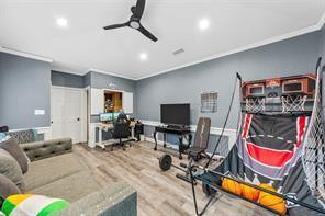 Building Photo - 5601 Burgundy Dr