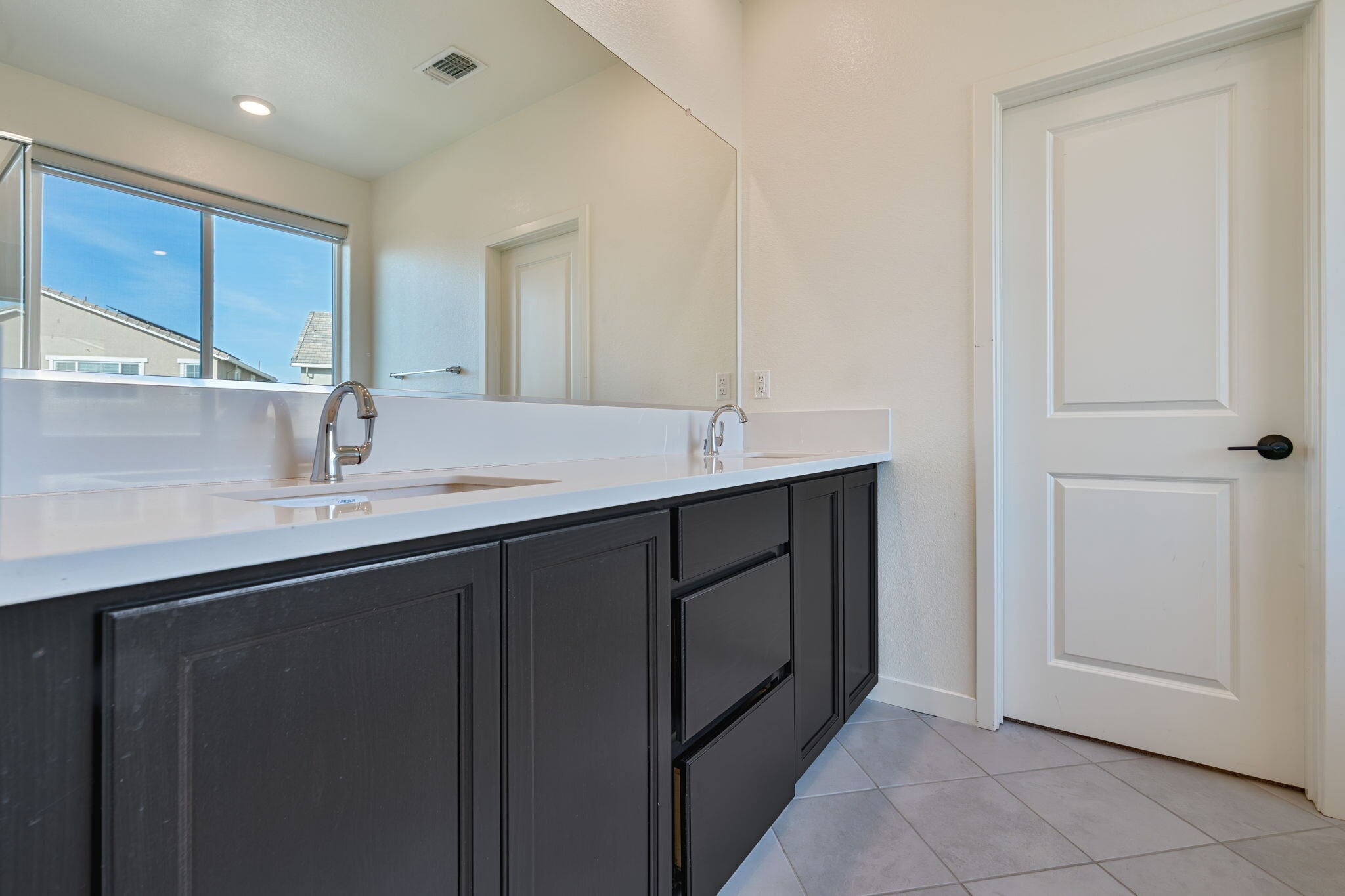 Building Photo - 4522 Drowsy Water Way