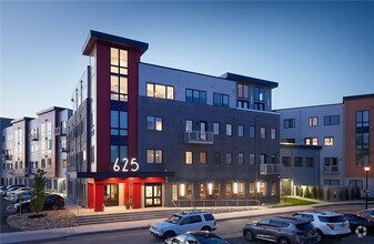 Building Photo - 625 S Goodman St