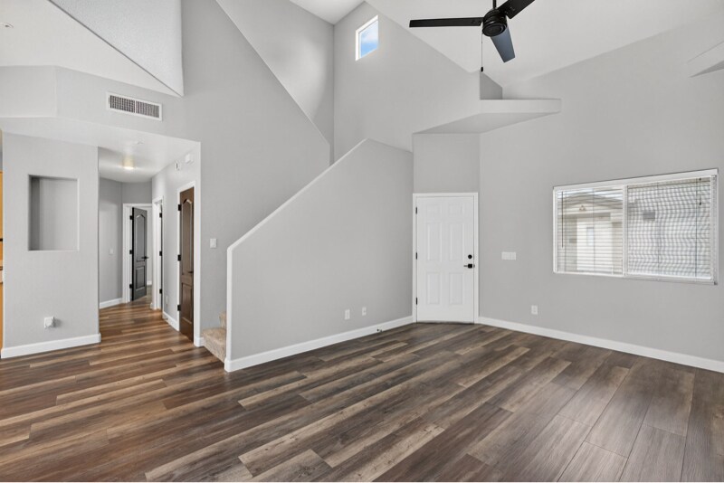 Building Photo - 8105 W Beck Ln