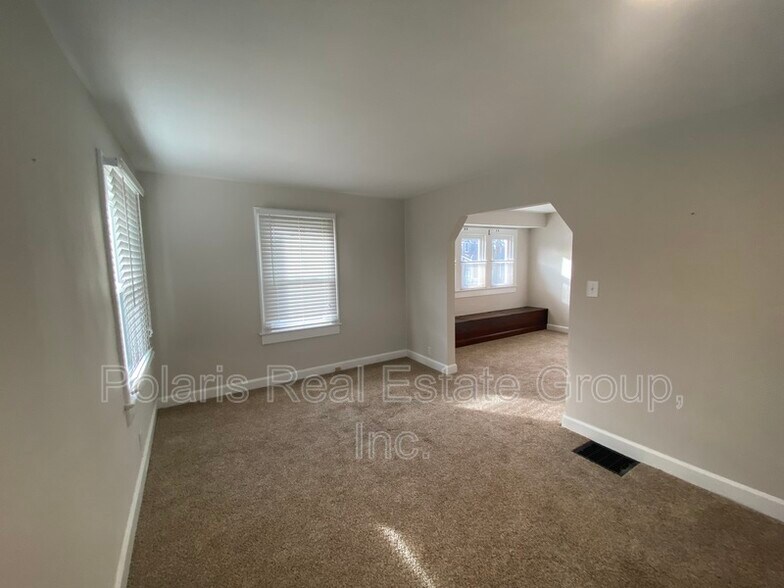 Building Photo - 1102 N Emerson Ave