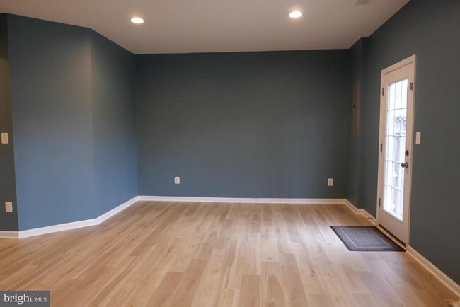 Building Photo - 25152 Sweet Myrtle Square