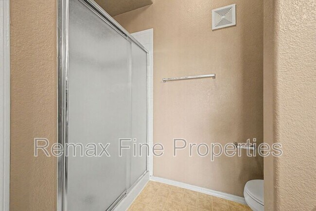 Building Photo - 5303 N 7th St