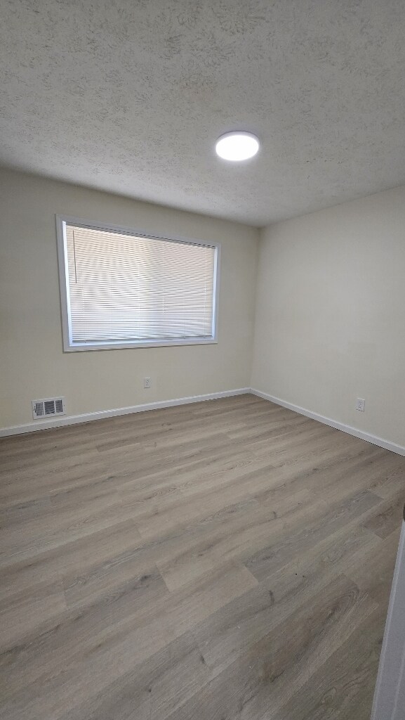 Building Photo - Fully Renovated Ranch Home