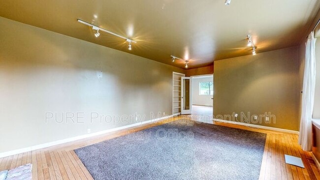 Building Photo - 201 Wagnon Rd