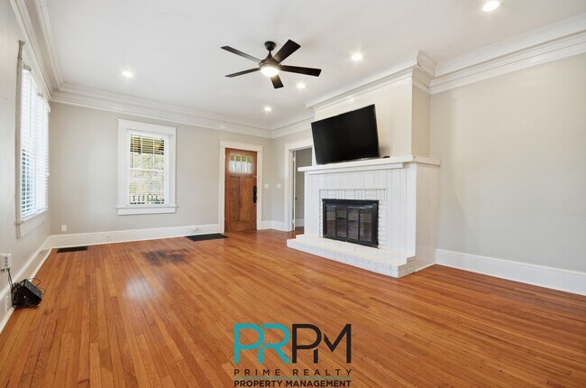 Building Photo - 24 Tindal Ave