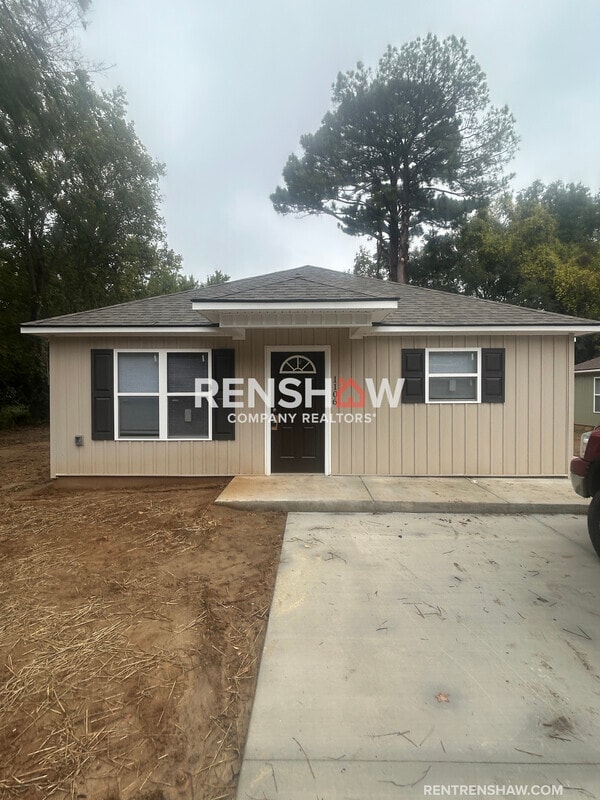 Primary Photo - 1106 Tibbs St