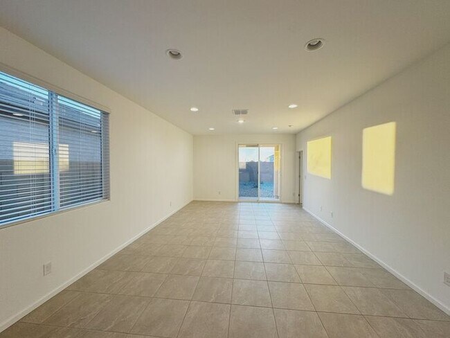 Building Photo - New 3 Bedroom 2 Bath Home at Western Gardens!