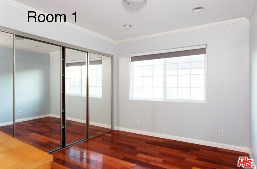 Room 1 - 3242 Hutchison Ave