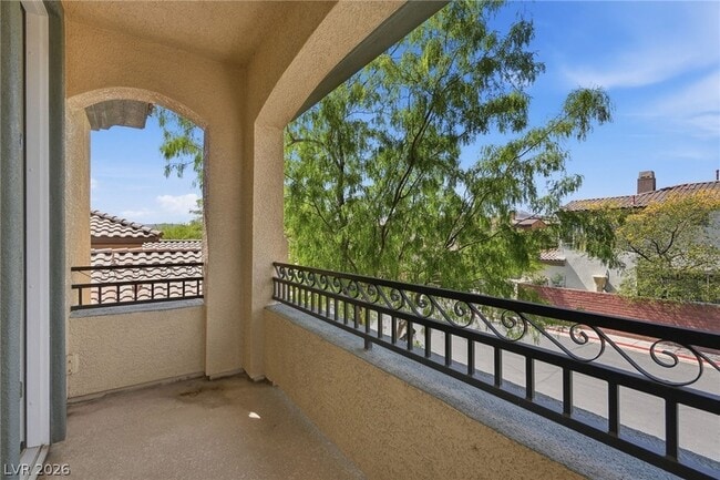 Building Photo - 10344 Shropshire St