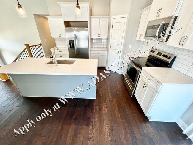 Building Photo - Beautiful Home in Independence-Available in JULY!!