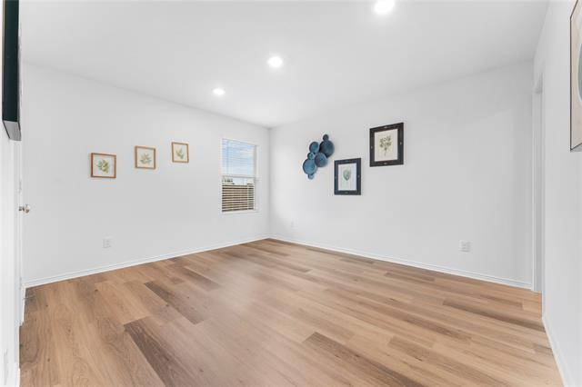Building Photo - 1604 Helmoken Falls Dr