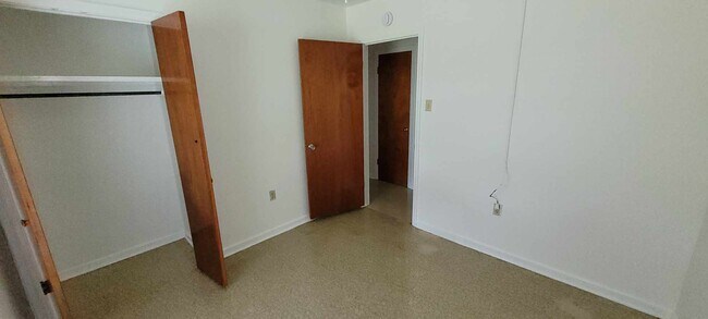 Building Photo - 11567 E Blackoak Dr