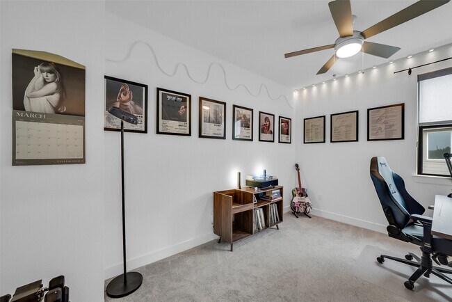 Building Photo - 7222 Grassland Vis Ln