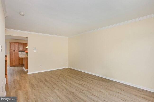 Building Photo - 1838 Oxford Square