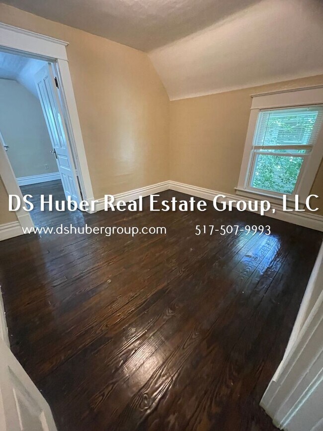 Building Photo - 132 S Magnolia Ave