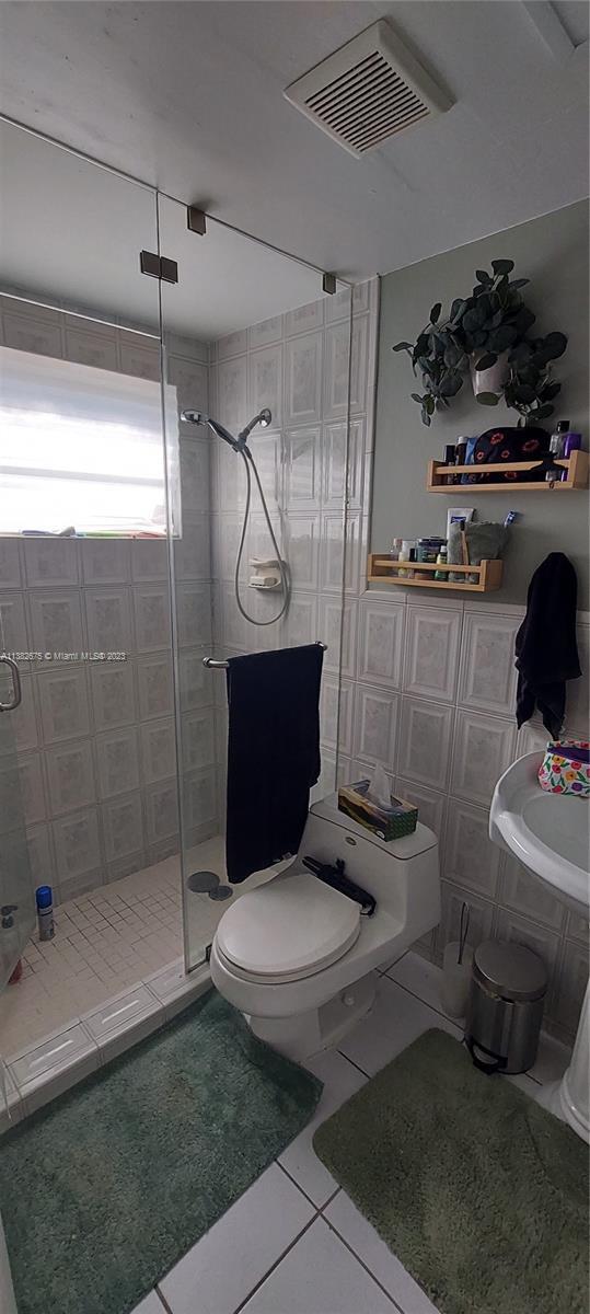 Building Photo - 8105 SW 17th Ter