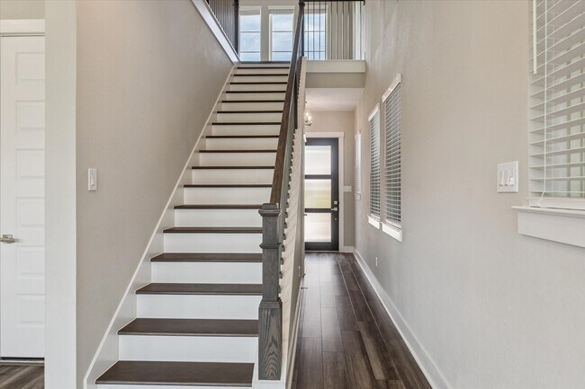 Building Photo - 10961 Hewitt Cliff Ln