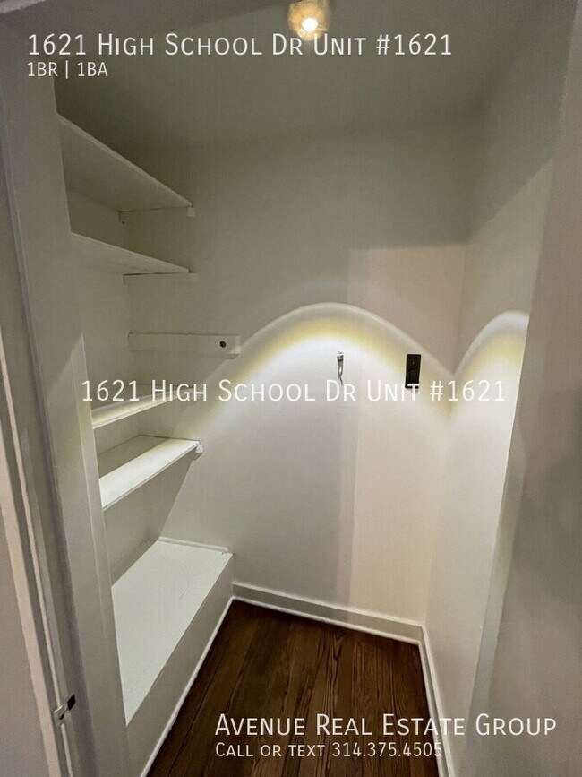 Building Photo - 1621 High School Dr
