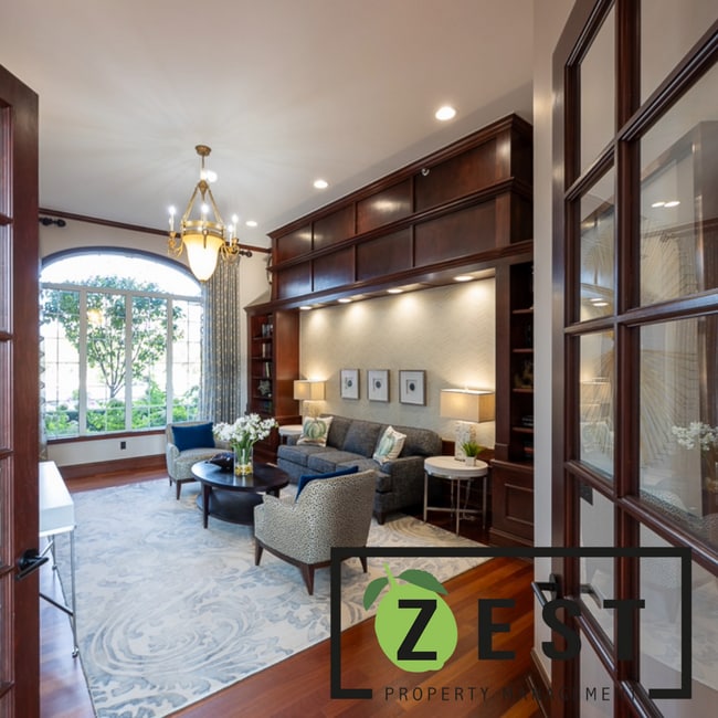 Building Photo - Amazing 3Bedroom 2 Baths