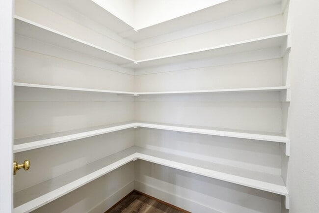 Building Photo - 1007 Mount Auburn Ave