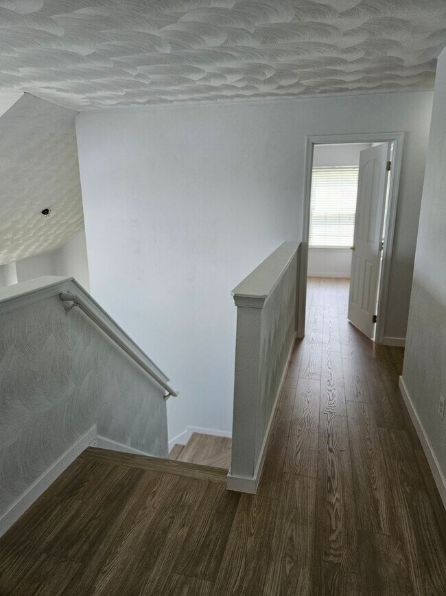 Building Photo - Newly Renovated Two-Story 4BR/2.5BA Home - Chester Area, North Chesterfield