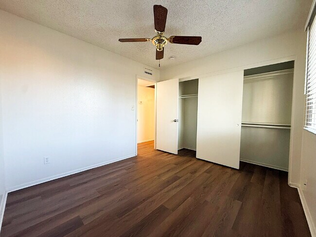 Building Photo - Spacious North Phoenix Home on Large Lot – Move-In Ready!