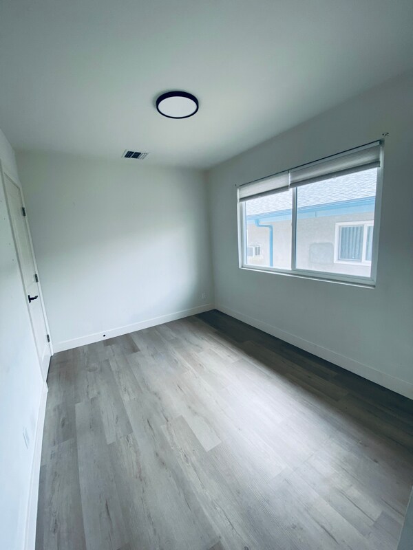 Building Photo - 2128 La Canada Crest Dr