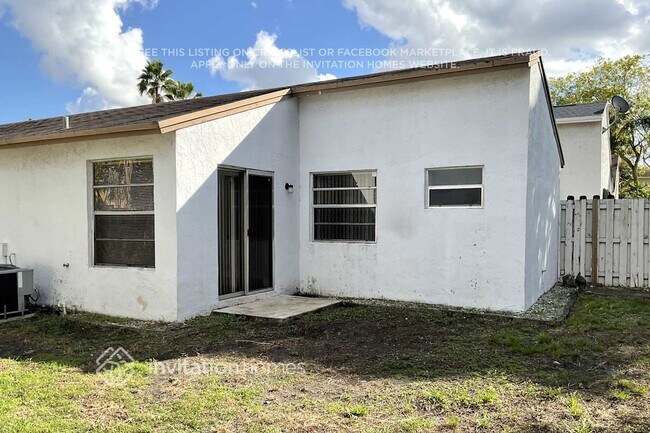 Building Photo - 14641 N Beckley Square