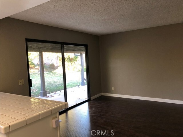 Building Photo - 303 E Dunbarton Pl