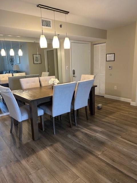 Building Photo - 19701 E Country Club Dr