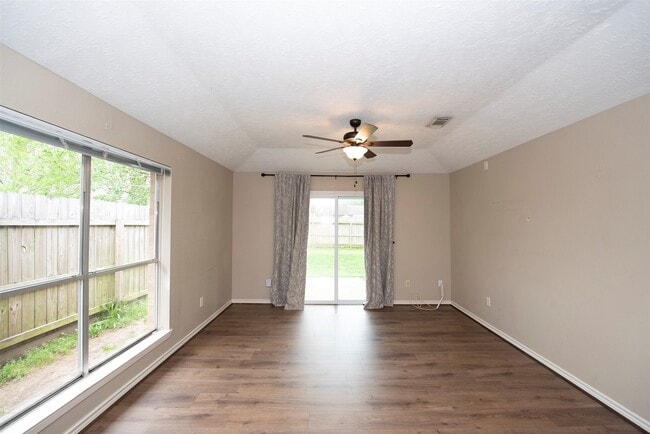 Building Photo - 2513 Harpers Ferry Crossing