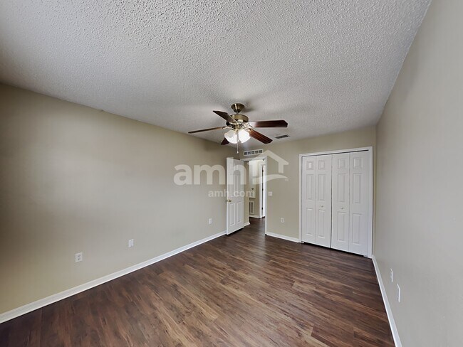 Building Photo - 17003 Odessa Dr