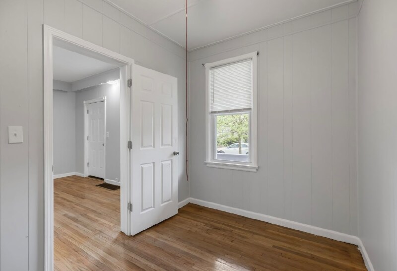 Building Photo - 6714 Sebert Ave