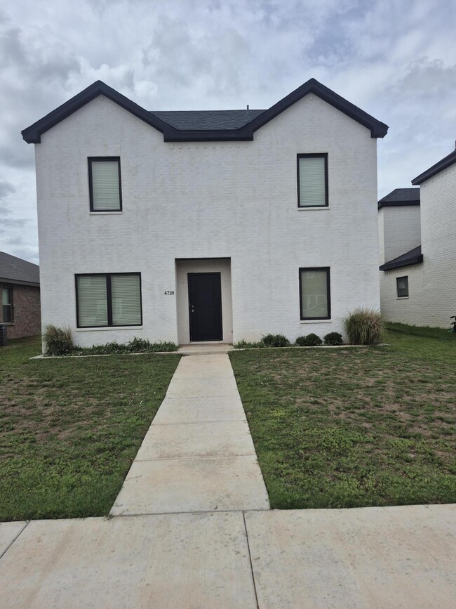 Primary Photo - 4718 125th St