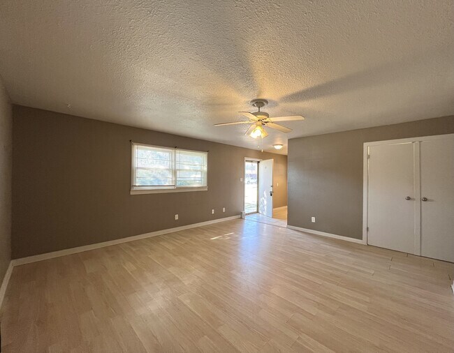 Building Photo - 3212 47th St