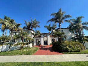 Building Photo - One Bedroom Available for Long Term Rent a...