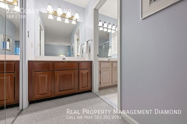 Building Photo - 225 Ocean View Blvd