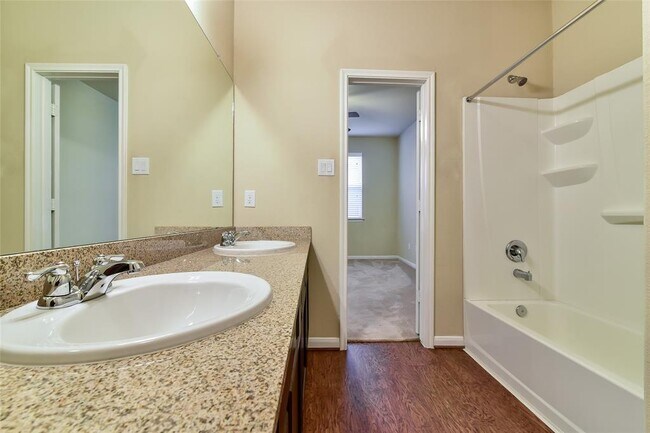 Building Photo - 13062 Rose Landing Dr