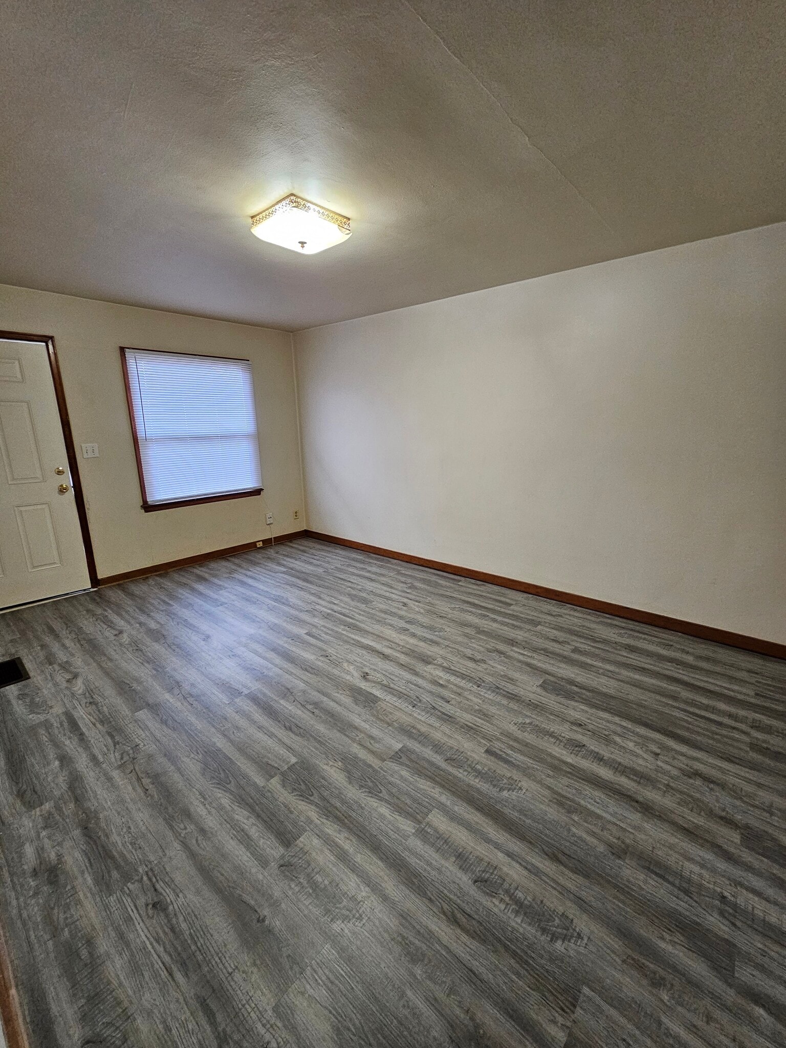 Building Photo - 3119 Jefferson St