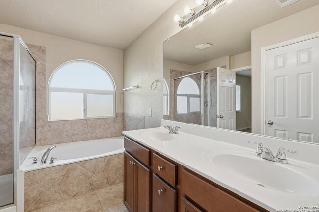 Building Photo - 11647 Zinnia Fields