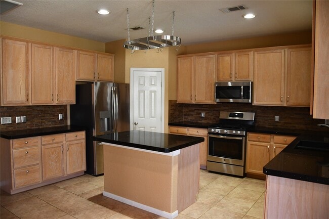 Building Photo - 18118 Cypress Valley Ln