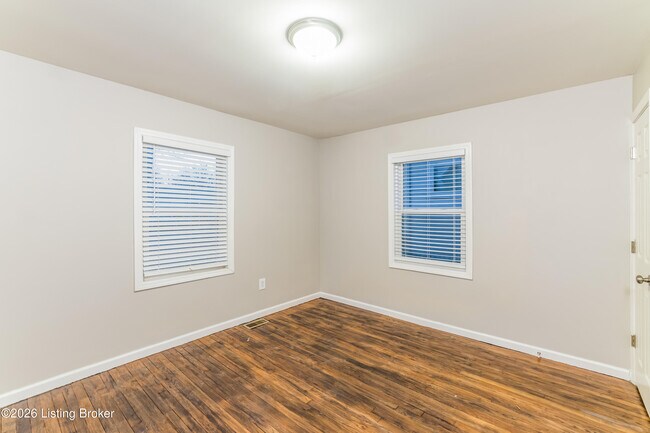 Building Photo - 4034 Franklin Ave