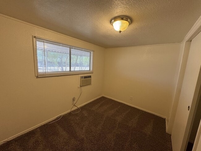 Building Photo - 16002 N 66th Dr