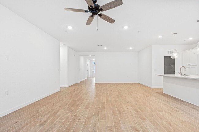 Building Photo - Brand New Three Bedroom Home in Clovis Unified School District!